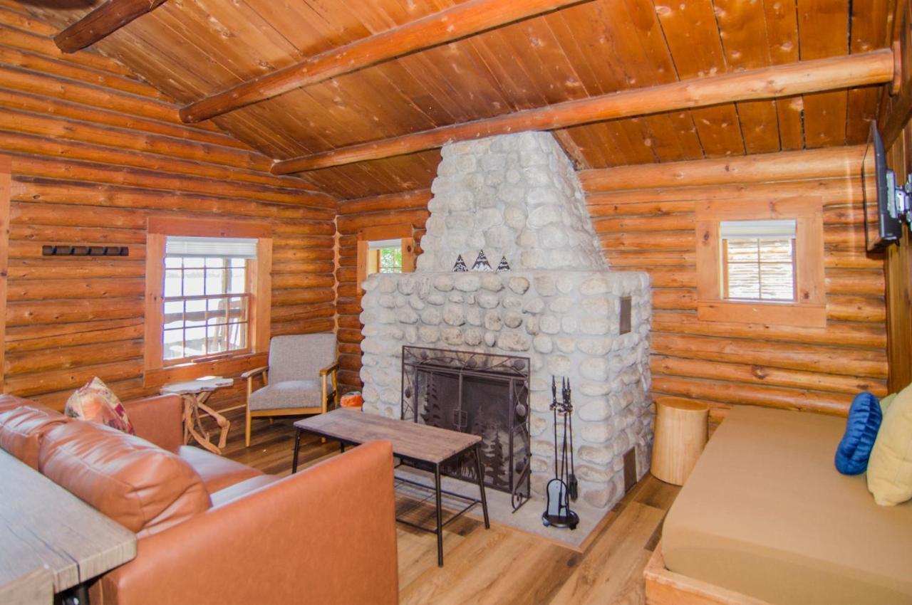 Mountain Lake Cottages Westmore Exteriör bild