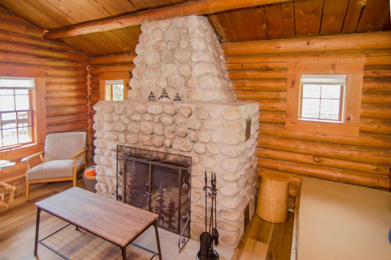 Mountain Lake Cottages Westmore Exteriör bild